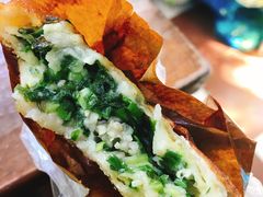 葱油饼-广慈小吃铺沪味佳饭堂