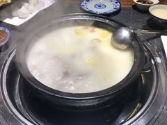 -大匠工房古船木艺术餐厅·猪肚鸡专门店(长白仙岛店)