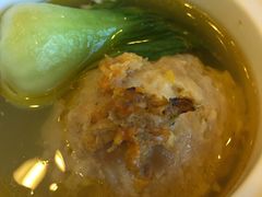 狮子头-上海老饭店(北京分店)
