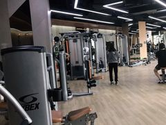 -威克健身游泳(万菱汇店)