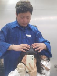 -Tloml salon