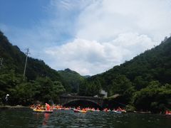 -安吉龙王山峡谷漂流