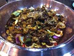 -虾弄弄海派小龙虾·牛羊蝎子火锅