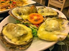 -J Daeng Seafood