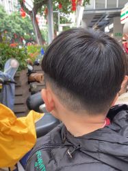 -蓝调造型·烫发·染发