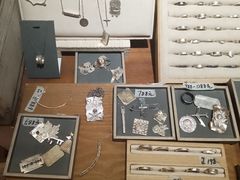 -十八字金·银饰·拼豆·开蚌DIY(魏公芳华里店)
