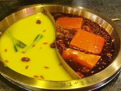-小天鹅火锅·一线江景洪鼎旗舰店(洪崖洞店)