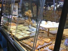 -万利隆·活力烘焙(人民路店)