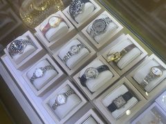 -海星奢选二手奢侈品手表包包鉴定回收寄卖(墨玉南路店)