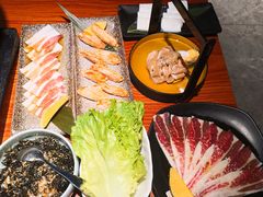 -山之屋炭火烧肉·生啤畅饮(大朗万科中央公园店)