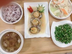 -卓玥国际月子会所(罗山路店)