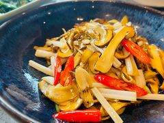 -半山腰·云南菜(侨福芳草地店)