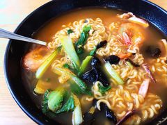 海鲜辛拉面-合利屋(三元桥店)