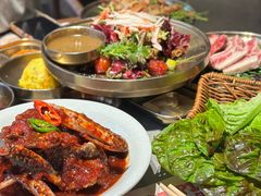 -草家酱蟹炭火烤肉店(珲春南路一店)