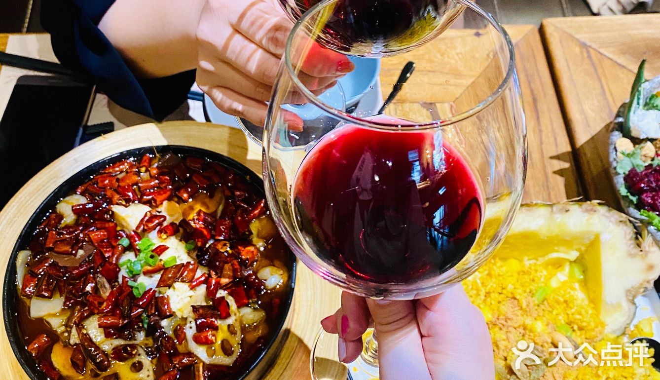 沈阳探店 | 初代网红餐厅的魅力还在