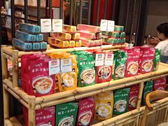零售区-渝是乎酸菜鱼(龙旗购物中心店)
