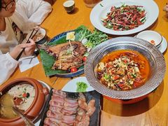 -老滇山寨•云南特色菜•地方菜•民族风情歌舞表演(金碧店)