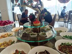 -荣誉国际酒店-云顶旋转餐厅