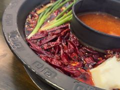 -黄潇洒老火锅(九眼桥宏济巷店)
