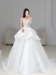 点击看大图 -曼青婚纱礼服馆