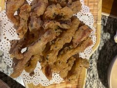 -老牌坊云南鱼豆花火锅(哈西万达店)