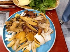 -菌之家·专业纯野生菌火锅·特色炒菌