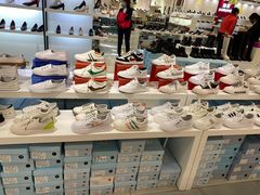 -云柏鞋业(十里堡店)