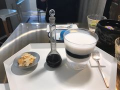 白加黑-茶是一枝花泡茶店
