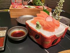 -山川小町·极番烧肉(新地假日广场店)