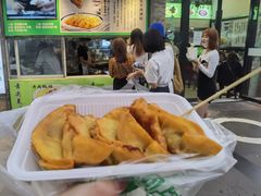 -老新隆牛肉锅贴(新街口店)
