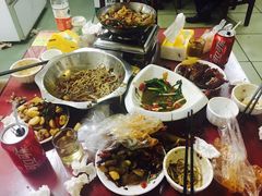 -六弟特色小馆(人民新村店)