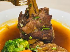 甄品私房整根小牛腿面-康师傅私房牛肉面(马泉营奥莱店)