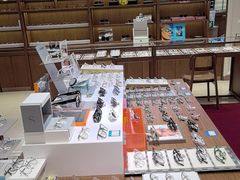 -亨得利眼镜(中山路一店)