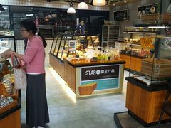 面包甜点陈列柜-依茉朵(锦秋新天地店)