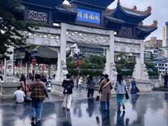-包整·丝娃娃(甲秀楼景观店)