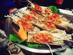 蒜蓉粉丝蒸竹蛏王-船梆煮•蒸汽海鲜·炉火烤肉(五四广场店)