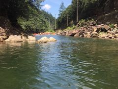 -安吉龙王山峡谷漂流