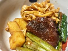 -内蒙焖面大盆骨餐馆(山大路店)