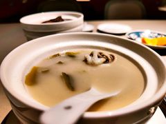 酸菜煮望潮-荣轩(新荣记环球金融中心店)