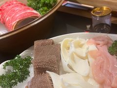 -廖掌柜·重庆鲜货火锅(上海首店)