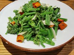 -麦麦山云南菜(复地活力城店)