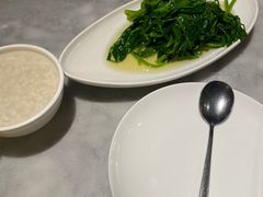 -渝信川菜 · 川味家常菜(财富购物中心店)