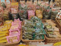 -大食代美食广场(上海中心店)