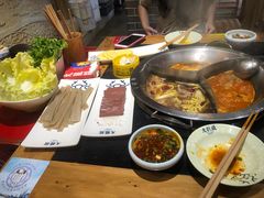 -大龙辣火锅·龙虾·烧烤(湖滨新天地店)