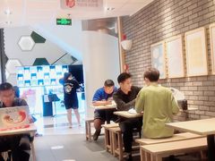 用餐区-麦当劳(欧亚大观商都店)