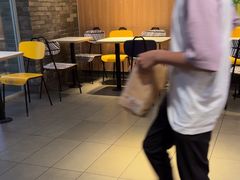 -麦当劳(欢乐谷店)