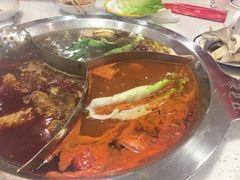 牛油番茄菌汤奔驰锅-陳艳红火锅(港汇店)