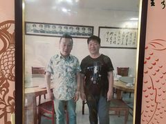 -溢心园香河肉饼总店