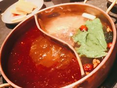鸳鸯锅-老墙根涮肉·铜锅·烧烤(欢乐谷·王四营店)