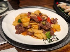 仔姜菠萝炒牛肉-鼎盛私厨·新派顺德菜(上河坊店)